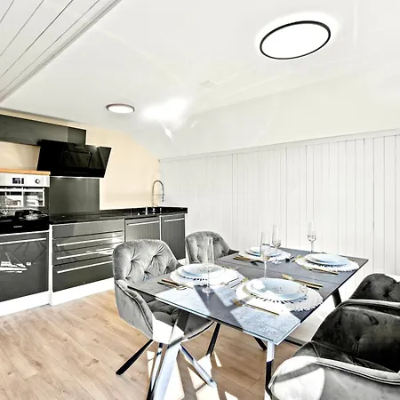 A&y Maison - House For 12p Сasa de vacaciones Brienz (Bern)
